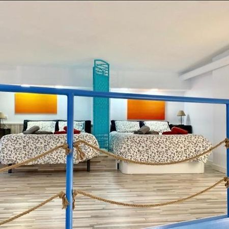 Апартаменты We Loft Large Great For Families Малага Экстерьер фото
