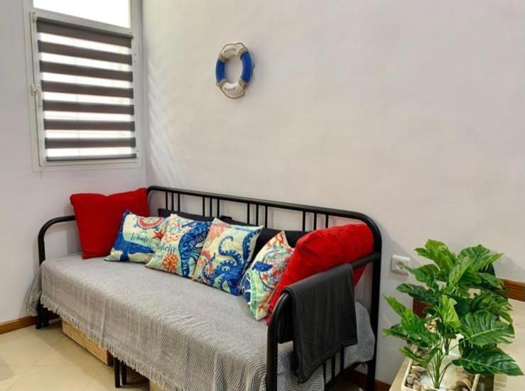 Апартаменты We Loft Large Great For Families Малага Экстерьер фото